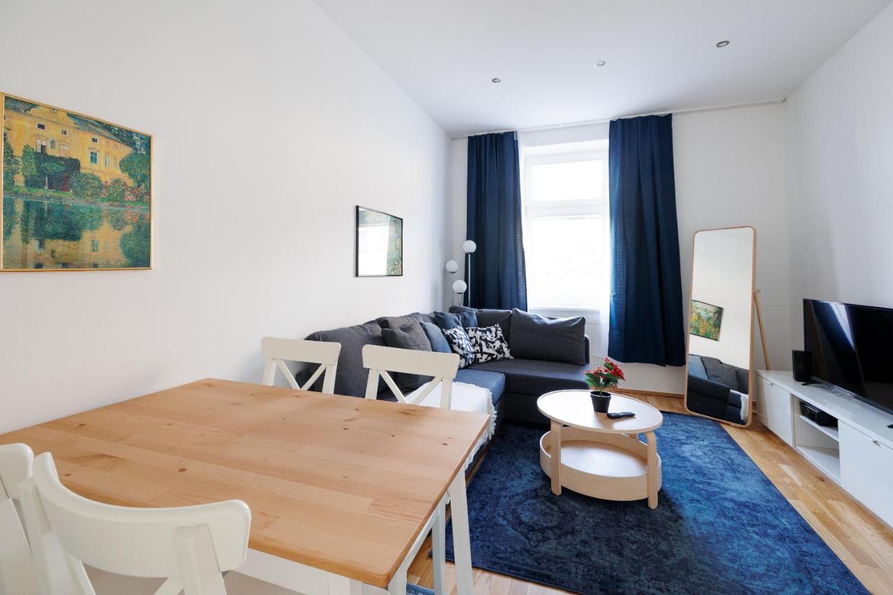 Central City Apartment - 2 Bedroom With Netflix Wina Bagian luar foto